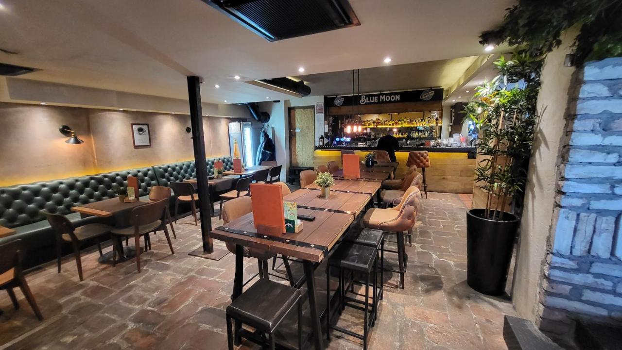 Design Hotel Mr President Beograd Bagian luar foto