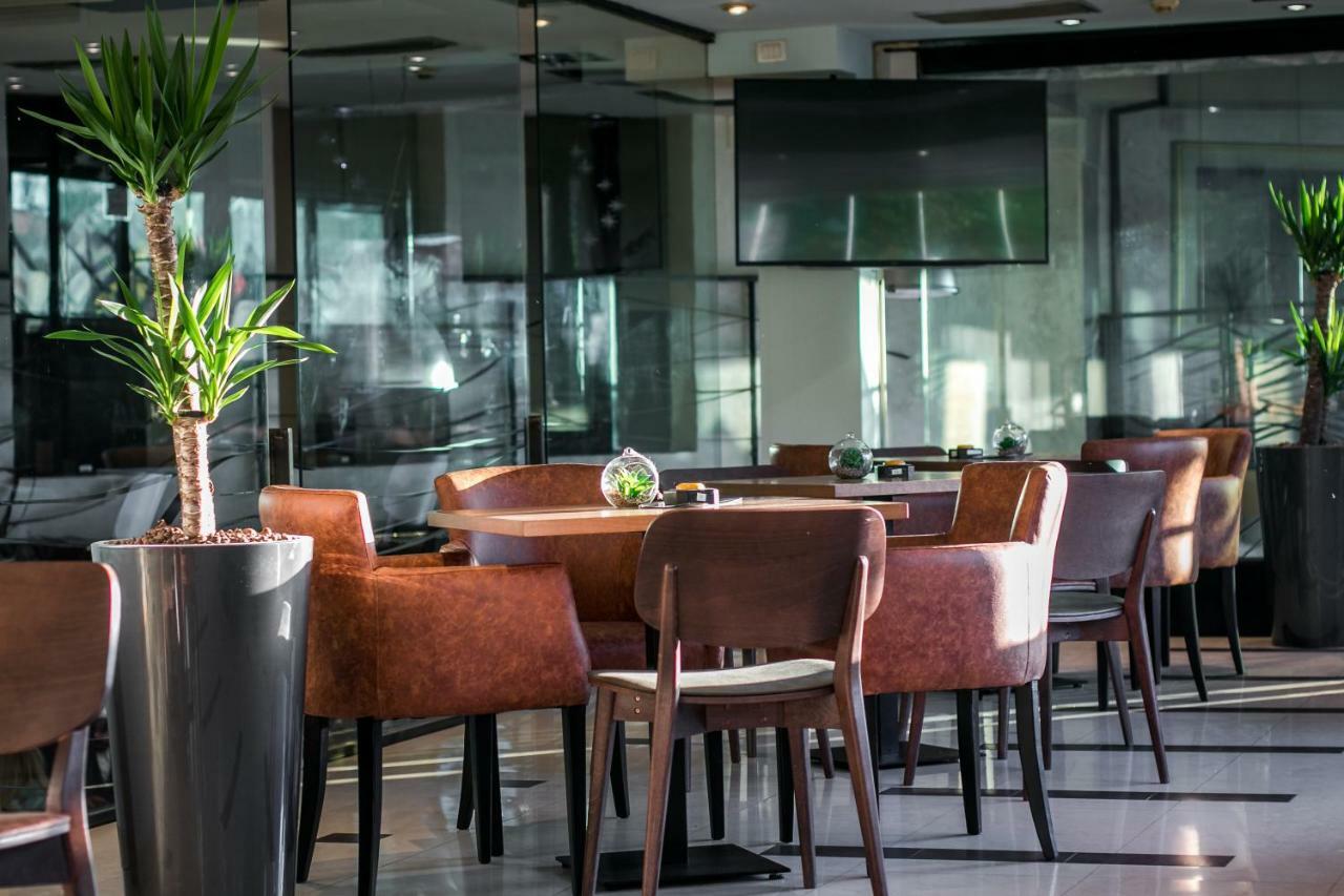 Design Hotel Mr President Beograd Bagian luar foto